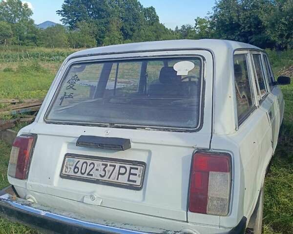 Белый ВАЗ 2104, объемом двигателя 1.6 л и пробегом 300 тыс. км за 550 $, фото 3 на Automoto.ua