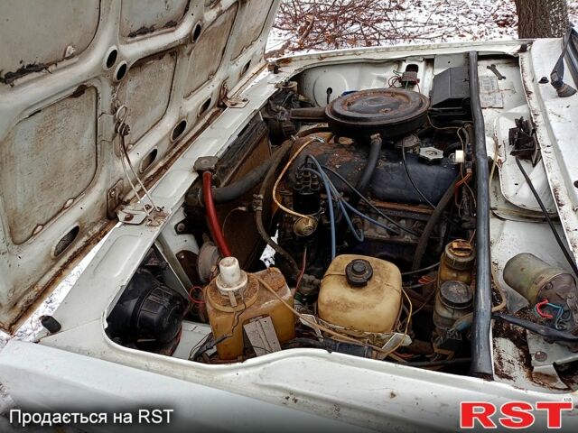 Белый ВАЗ 2104, объемом двигателя 1.5 л и пробегом 0 тыс. км за 900 $, фото 3 на Automoto.ua