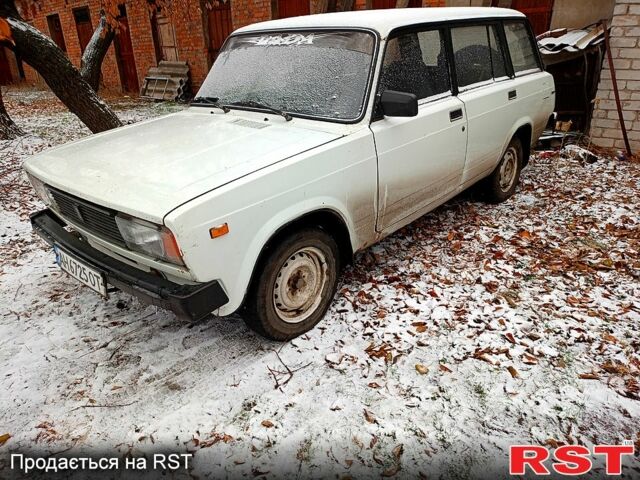 Белый ВАЗ 2104, объемом двигателя 1.5 л и пробегом 0 тыс. км за 900 $, фото 2 на Automoto.ua