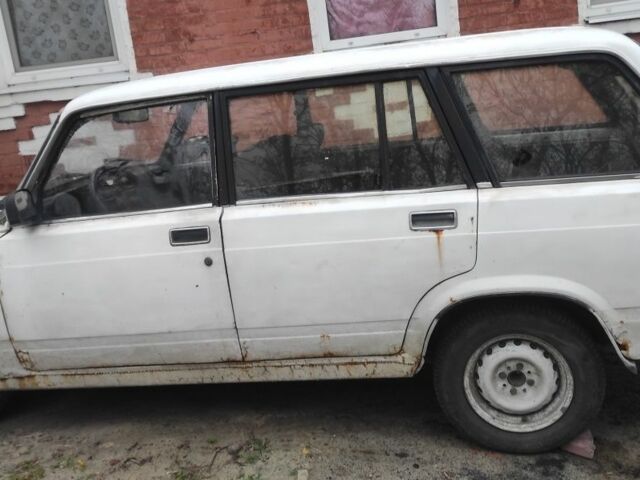 Белый ВАЗ 2104, объемом двигателя 1.5 л и пробегом 75 тыс. км за 580 $, фото 2 на Automoto.ua