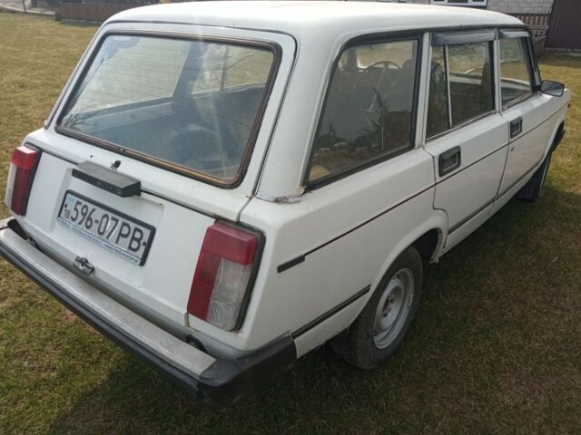 Белый ВАЗ 2104, объемом двигателя 1.5 л и пробегом 300 тыс. км за 500 $, фото 4 на Automoto.ua