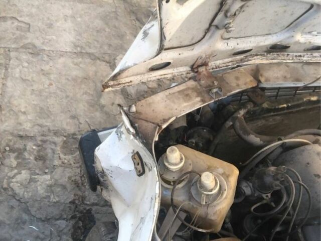 Белый ВАЗ 2104, объемом двигателя 1.5 л и пробегом 1 тыс. км за 299 $, фото 2 на Automoto.ua