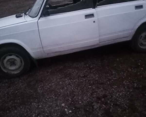 Белый ВАЗ 2104, объемом двигателя 1.5 л и пробегом 153 тыс. км за 1100 $, фото 4 на Automoto.ua