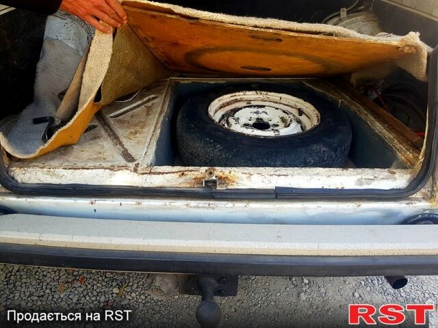 Белый ВАЗ 2104, объемом двигателя 1.5 л и пробегом 200 тыс. км за 600 $, фото 1 на Automoto.ua