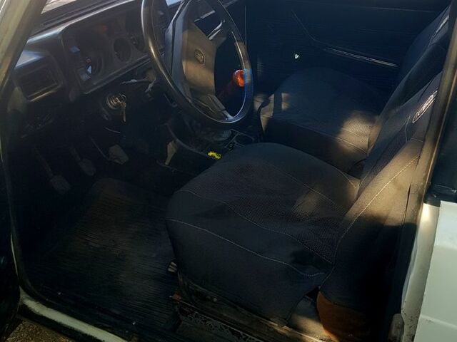 Белый ВАЗ 2104, объемом двигателя 1.5 л и пробегом 200 тыс. км за 600 $, фото 3 на Automoto.ua