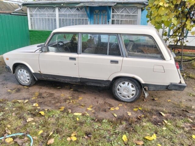 Белый ВАЗ 2104, объемом двигателя 0 л и пробегом 200 тыс. км за 600 $, фото 1 на Automoto.ua