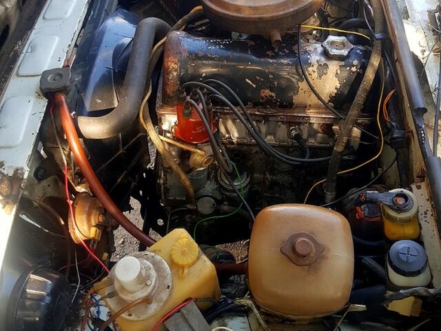 Белый ВАЗ 2104, объемом двигателя 1.5 л и пробегом 200 тыс. км за 600 $, фото 2 на Automoto.ua