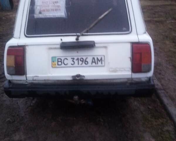 Белый ВАЗ 2104, объемом двигателя 1.5 л и пробегом 153 тыс. км за 1100 $, фото 6 на Automoto.ua