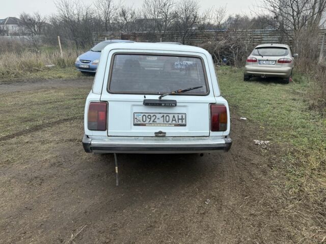 Белый ВАЗ 2104, объемом двигателя 1.5 л и пробегом 100 тыс. км за 650 $, фото 3 на Automoto.ua