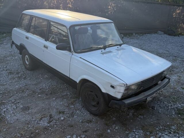 Белый ВАЗ 2104, объемом двигателя 0 л и пробегом 150 тыс. км за 452 $, фото 3 на Automoto.ua