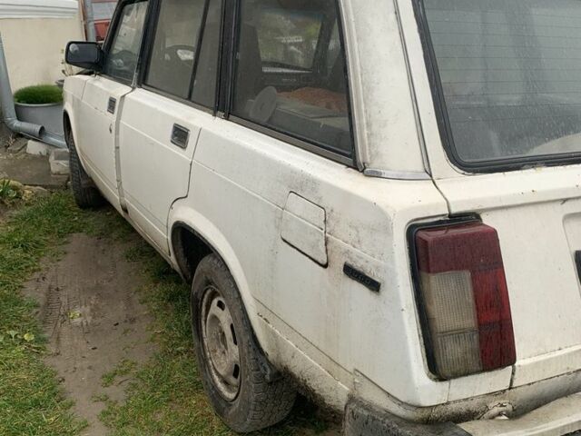 Белый ВАЗ 2104, объемом двигателя 1.5 л и пробегом 1 тыс. км за 357 $, фото 2 на Automoto.ua