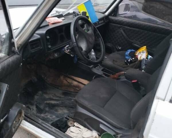 Белый ВАЗ 2104, объемом двигателя 1.5 л и пробегом 100 тыс. км за 510 $, фото 6 на Automoto.ua