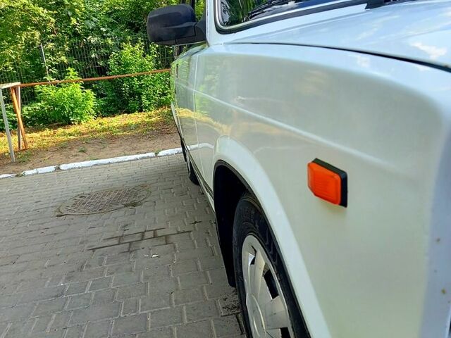 Белый ВАЗ 2104, объемом двигателя 1.5 л и пробегом 0 тыс. км за 1500 $, фото 6 на Automoto.ua