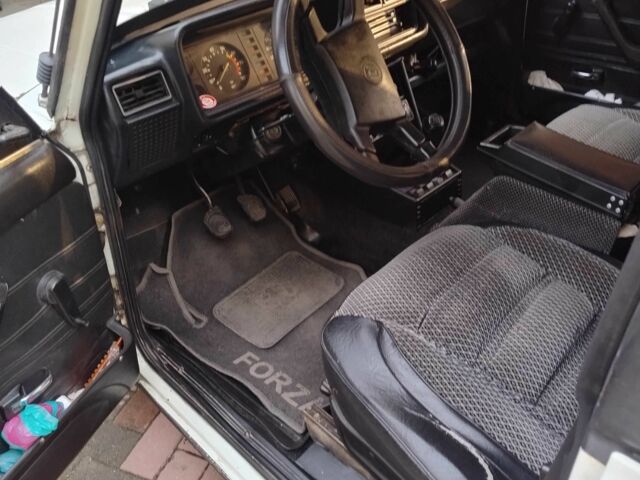 Белый ВАЗ 2104, объемом двигателя 0 л и пробегом 95 тыс. км за 800 $, фото 2 на Automoto.ua