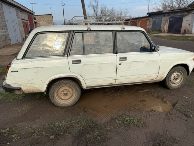 Білий ВАЗ 2104, об'ємом двигуна 1.5 л та пробігом 150 тис. км за 592 $, фото 3 на Automoto.ua