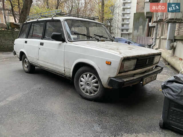 Белый ВАЗ 2104, объемом двигателя 1.5 л и пробегом 111 тыс. км за 1100 $, фото 2 на Automoto.ua