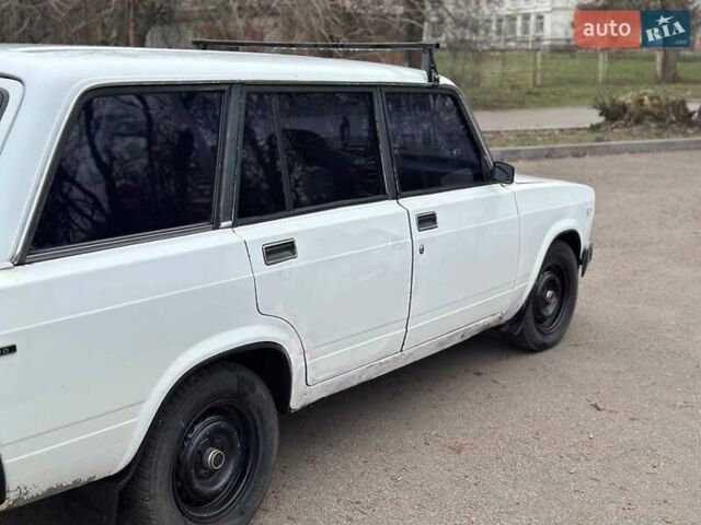 Белый ВАЗ 2104, объемом двигателя 1.5 л и пробегом 30 тыс. км за 949 $, фото 2 на Automoto.ua