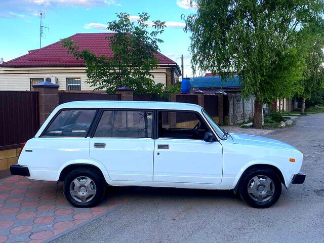 Белый ВАЗ 2104, объемом двигателя 1.5 л и пробегом 150 тыс. км за 999 $, фото 5 на Automoto.ua