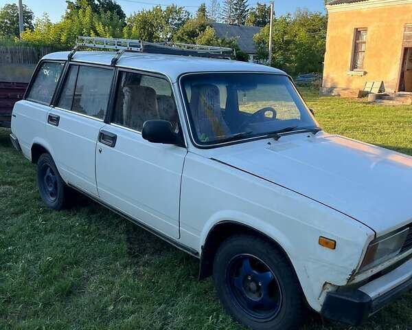 Білий ВАЗ 2104, об'ємом двигуна 1.5 л та пробігом 300 тис. км за 1800 $, фото 3 на Automoto.ua