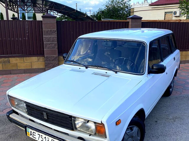 Белый ВАЗ 2104, объемом двигателя 1.5 л и пробегом 150 тыс. км за 999 $, фото 1 на Automoto.ua