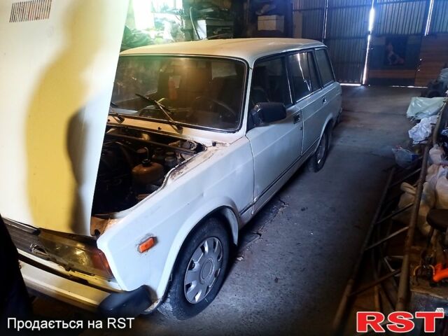 Білий ВАЗ 2104, об'ємом двигуна 1.5 л та пробігом 200 тис. км за 800 $, фото 3 на Automoto.ua
