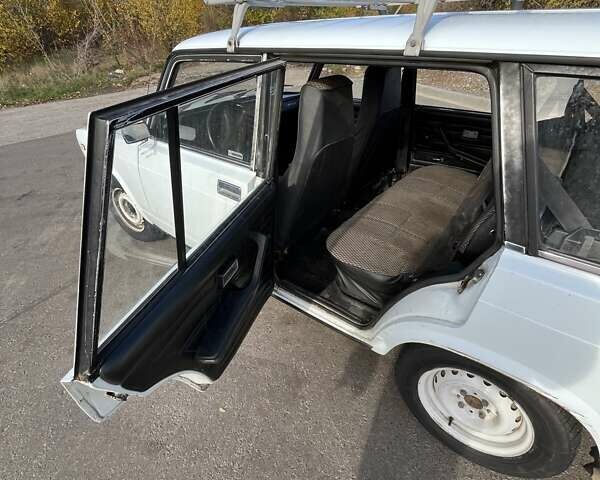 Белый ВАЗ 2104, объемом двигателя 0 л и пробегом 100 тыс. км за 1000 $, фото 7 на Automoto.ua