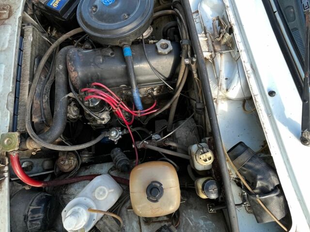 Белый ВАЗ 2104, объемом двигателя 1.5 л и пробегом 100 тыс. км за 1000 $, фото 11 на Automoto.ua