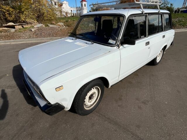 Белый ВАЗ 2104, объемом двигателя 1.5 л и пробегом 100 тыс. км за 1000 $, фото 1 на Automoto.ua