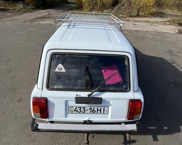 Белый ВАЗ 2104, объемом двигателя 0 л и пробегом 100 тыс. км за 1000 $, фото 4 на Automoto.ua