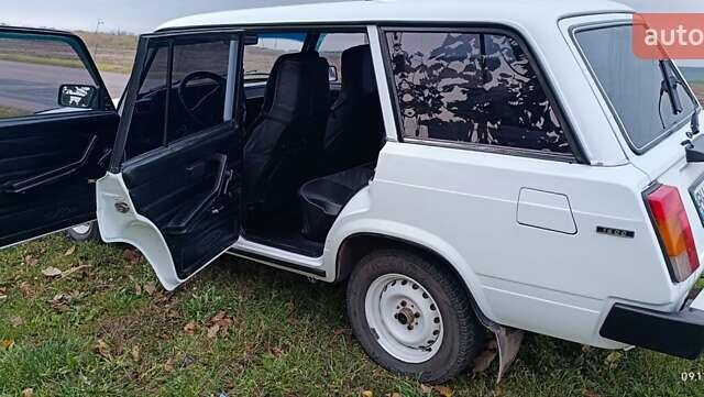 Белый ВАЗ 2104, объемом двигателя 1.45 л и пробегом 54 тыс. км за 2300 $, фото 3 на Automoto.ua