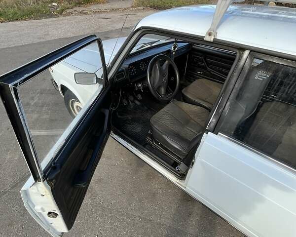 Белый ВАЗ 2104, объемом двигателя 0 л и пробегом 100 тыс. км за 1000 $, фото 8 на Automoto.ua
