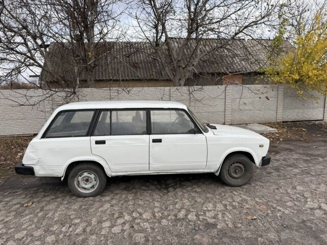 Белый ВАЗ 2104, объемом двигателя 1.5 л и пробегом 150 тыс. км за 597 $, фото 1 на Automoto.ua
