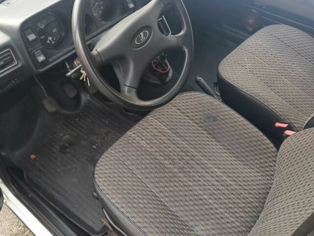 Белый ВАЗ 2104, объемом двигателя 1.5 л и пробегом 121 тыс. км за 1188 $, фото 11 на Automoto.ua