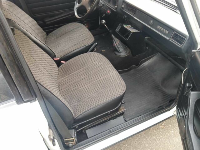 Белый ВАЗ 2104, объемом двигателя 1.5 л и пробегом 121 тыс. км за 1188 $, фото 5 на Automoto.ua