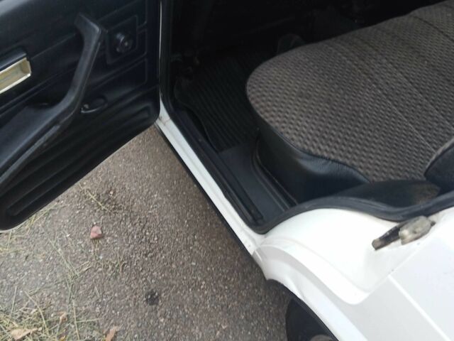 Белый ВАЗ 2104, объемом двигателя 1.5 л и пробегом 121 тыс. км за 1188 $, фото 9 на Automoto.ua