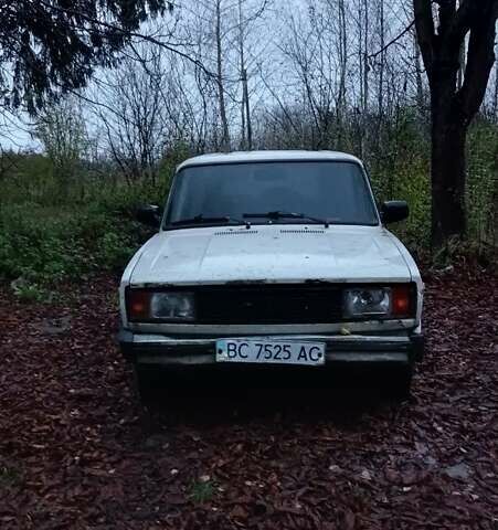 Белый ВАЗ 2104, объемом двигателя 1 л и пробегом 87 тыс. км за 310 $, фото 4 на Automoto.ua