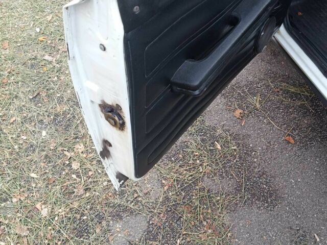 Белый ВАЗ 2104, объемом двигателя 1.5 л и пробегом 121 тыс. км за 1188 $, фото 10 на Automoto.ua