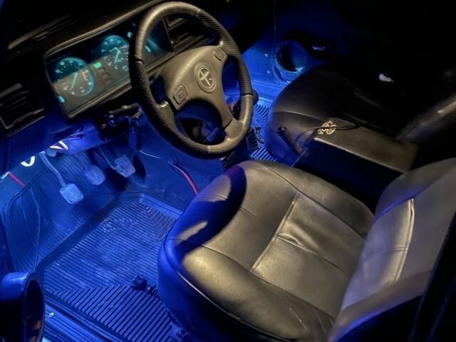 Белый ВАЗ 2104, объемом двигателя 1.5 л и пробегом 77 тыс. км за 1100 $, фото 2 на Automoto.ua