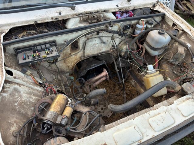 Белый ВАЗ 2104, объемом двигателя 0 л и пробегом 3 тыс. км за 329 $, фото 3 на Automoto.ua