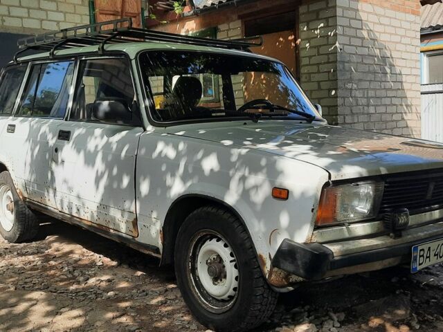 Белый ВАЗ 2104, объемом двигателя 0 л и пробегом 53 тыс. км за 592 $, фото 3 на Automoto.ua