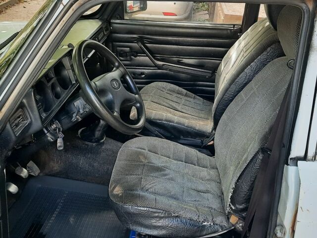 Белый ВАЗ 2104, объемом двигателя 0 л и пробегом 53 тыс. км за 592 $, фото 5 на Automoto.ua