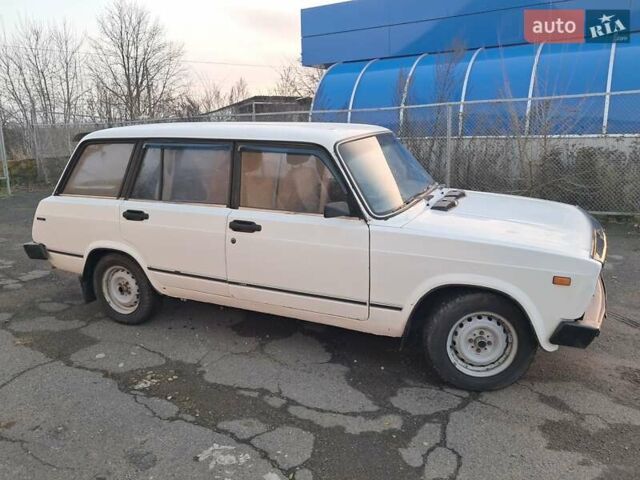 Белый ВАЗ 2104, объемом двигателя 1.45 л и пробегом 500 тыс. км за 992 $, фото 1 на Automoto.ua