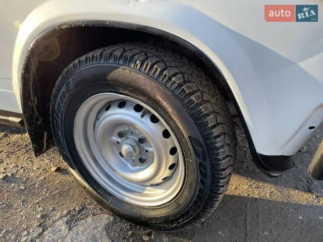 Білий ВАЗ 2104, об'ємом двигуна 1.5 л та пробігом 11 тис. км за 999 $, фото 26 на Automoto.ua