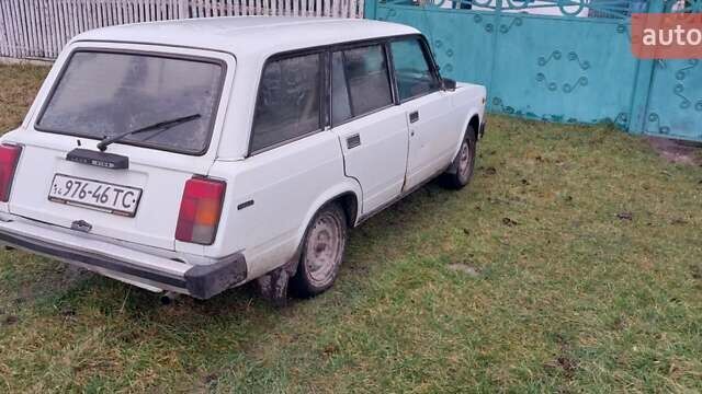 Белый ВАЗ 2104, объемом двигателя 1.5 л и пробегом 74 тыс. км за 600 $, фото 2 на Automoto.ua