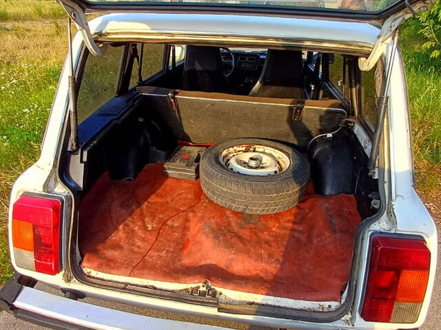 Белый ВАЗ 2104, объемом двигателя 1.5 л и пробегом 170 тыс. км за 550 $, фото 7 на Automoto.ua