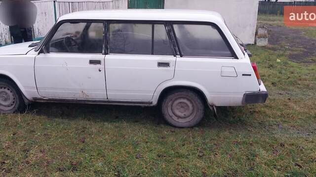 Белый ВАЗ 2104, объемом двигателя 1.5 л и пробегом 74 тыс. км за 600 $, фото 1 на Automoto.ua