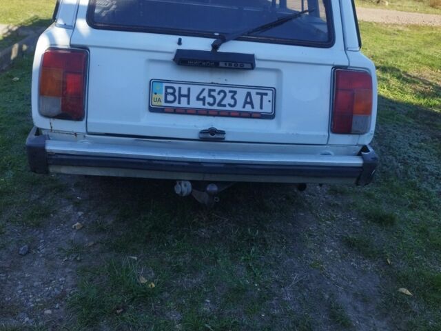 Белый ВАЗ 2104, объемом двигателя 0 л и пробегом 77 тыс. км за 1700 $, фото 2 на Automoto.ua