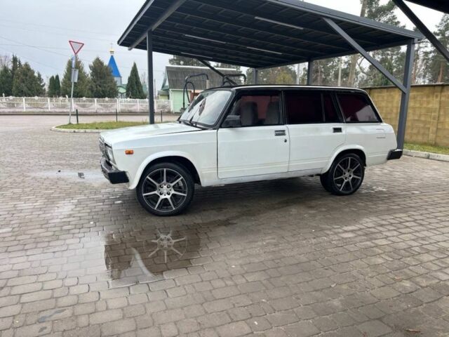 Белый ВАЗ 2104, объемом двигателя 1.5 л и пробегом 320 тыс. км за 1200 $, фото 1 на Automoto.ua