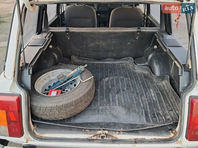 Белый ВАЗ 2104, объемом двигателя 1.45 л и пробегом 500 тыс. км за 992 $, фото 5 на Automoto.ua