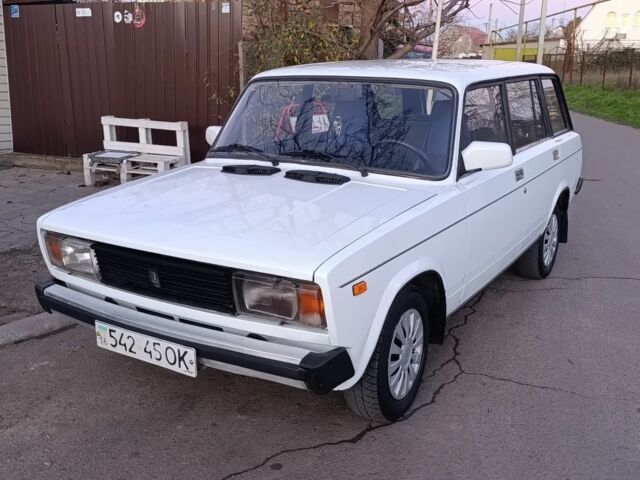 Білий ВАЗ 2104, об'ємом двигуна 1.5 л та пробігом 222 тис. км за 1100 $, фото 2 на Automoto.ua